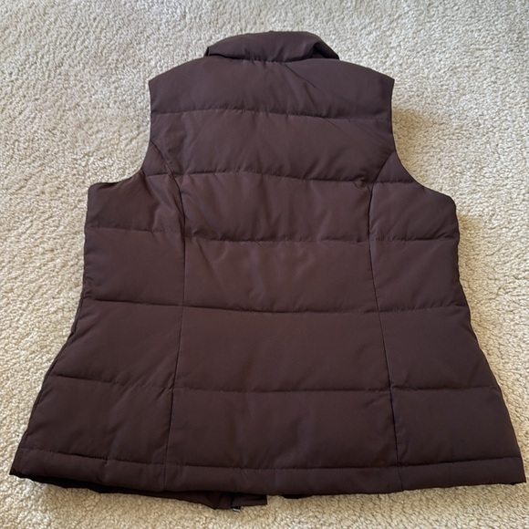 Charter Club Brown Puffer Vest Petite Small – Zip Front, Quilted, Lightweight - Picture 4 of 10